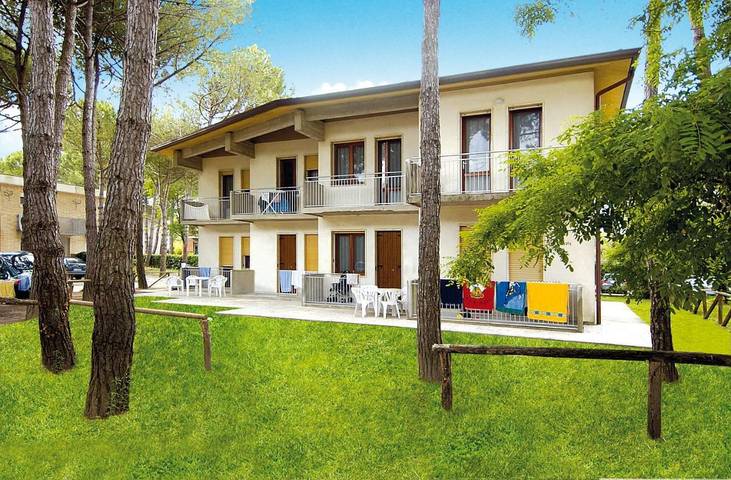 Villa für 8 Personen, mit Balkon in Bibione