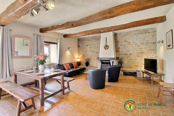 Gîte pour 6 personnes, avec piscine et jardin à Larmor-Baden - 4