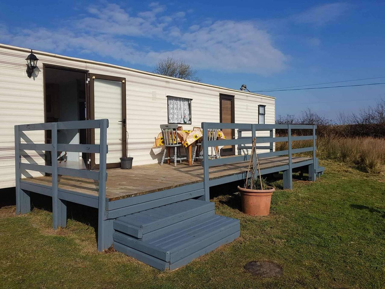 2 bed-Sleeps 4-Free Parking-Pet Friendly in County Roscommon