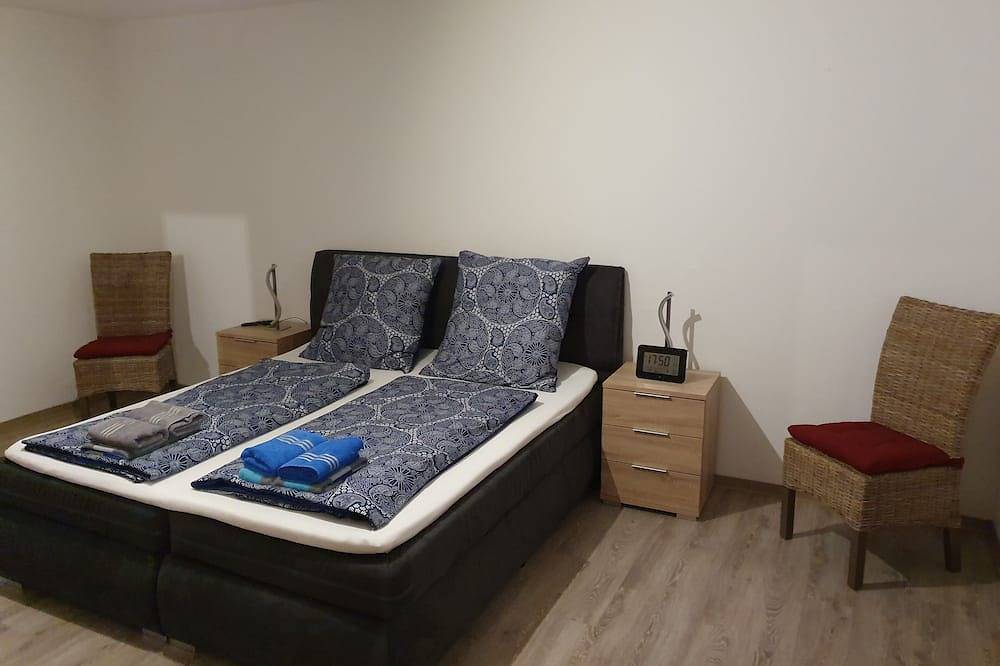 Ferienhaus Trudi, direkt am Rothaarsteig, Wandern, Radeln oder Ski fahren in Langewiese, Winterberg