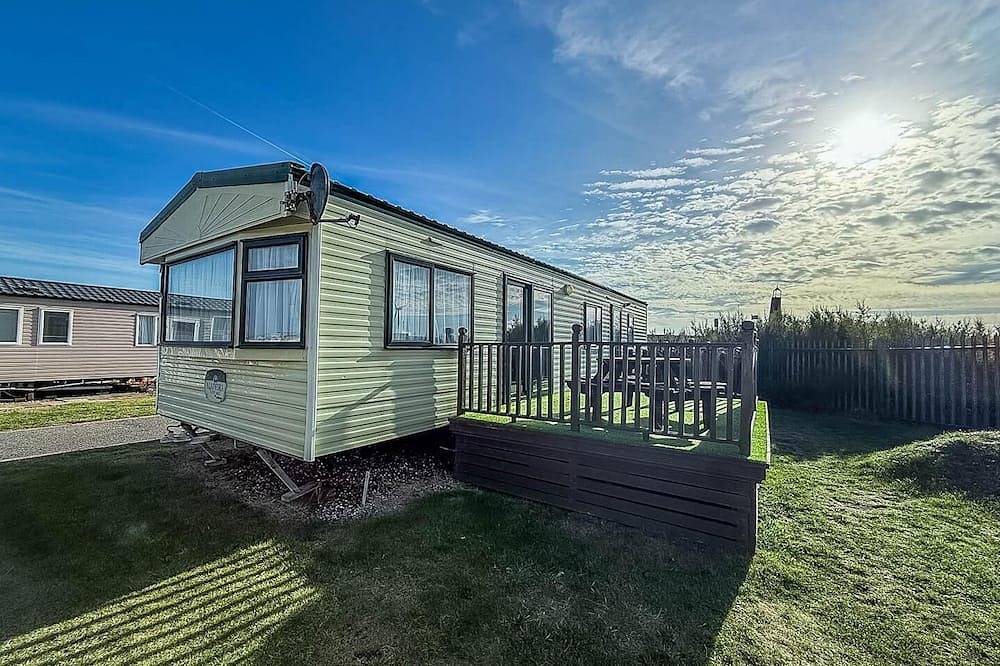 Glamping for 6 People in Waveney District, Suffolk