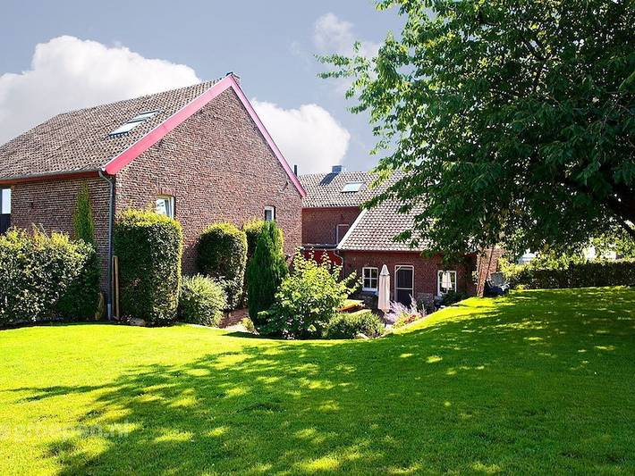 Ferienhaus für 19 Personen, mit Terrasse und Balkon/Terrasse in Limburg (Belgien) - 2