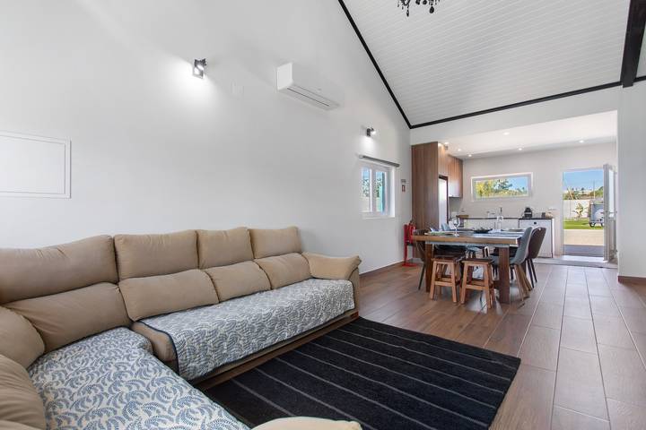 Maison de vacances 'Casa Do Canudo' avec piscine privée, terrasse privée et Wi-Fi in Marinha Grande, Leiria District