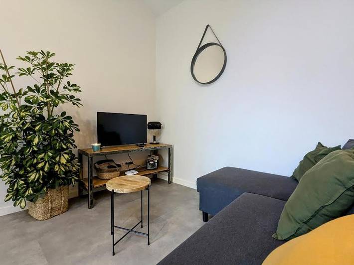 Gîte pour 4 personnes, avec jardin et jacuzzi ainsi que sauna et terrasse, animaux acceptés à Riorges - 3