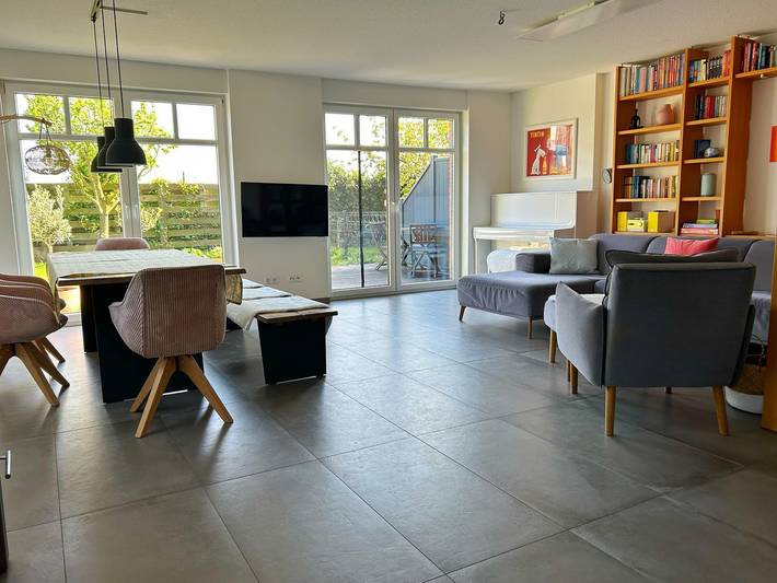 Ferienhaus für 6 Personen, mit Balkon und Garten