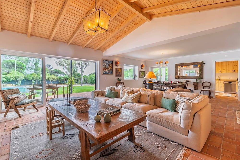 Luxury Summer Villa in Estoril in Cascais e Estoril, Costa de Lisboa