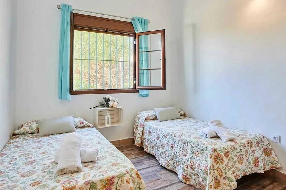 Homerez - Luxuriöse Villa in Prado del Rey mit privatem Pool in Prado del Rey, Pueblos Blancos