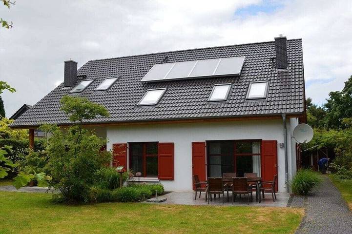 Ferienhaus für 8 Personen, mit Terrasse und Sauna