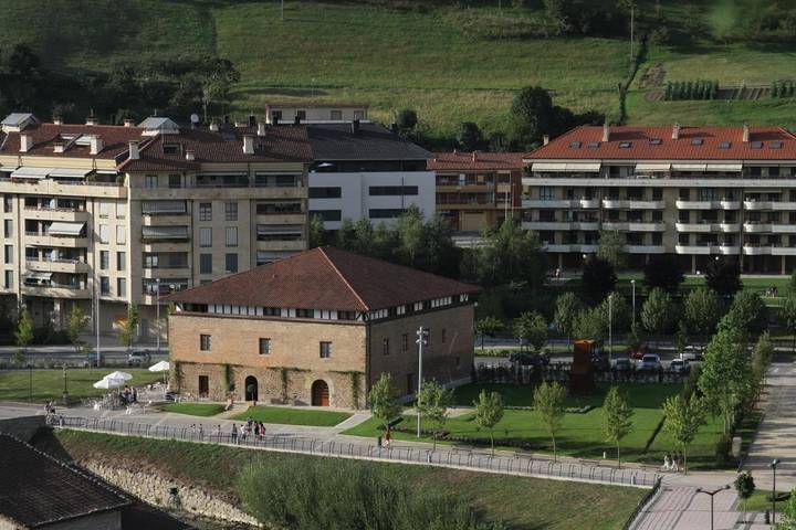 Hôtel pour 2 personnes, avec Terrasse et Jardin à Beasain