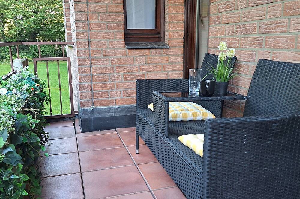 Ganze Wohnung, 15 Min. von Chio-Aachen. Liebevoll eingerichtete Wohnung mit Balkon. in Herzogenrath, Rheinland