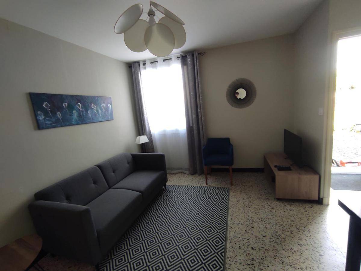 Appartement entier, Two-Bedroom Apartment in Saint-Didier-sous-Aubenas, Ardèche