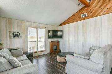 Vacation Home for 9 Guests in Galveston Island, Galveston, Picture 3
