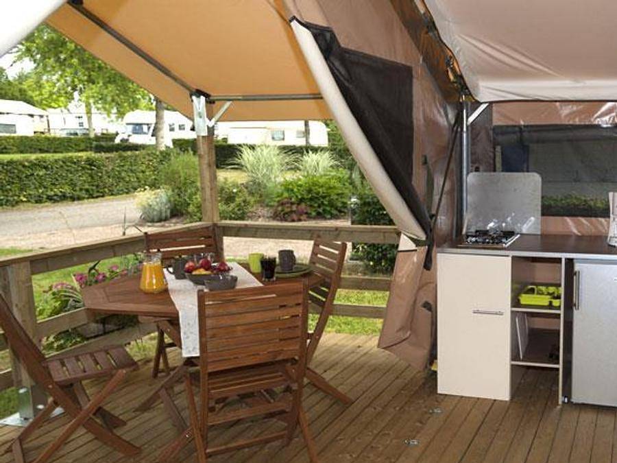 Camping l'Oasis Palavasienne - Tienda de lona y madera 5 personas - Cabaña de lona Victoria - 30 m² - Francia in Lattes, Côte d'Améthyste