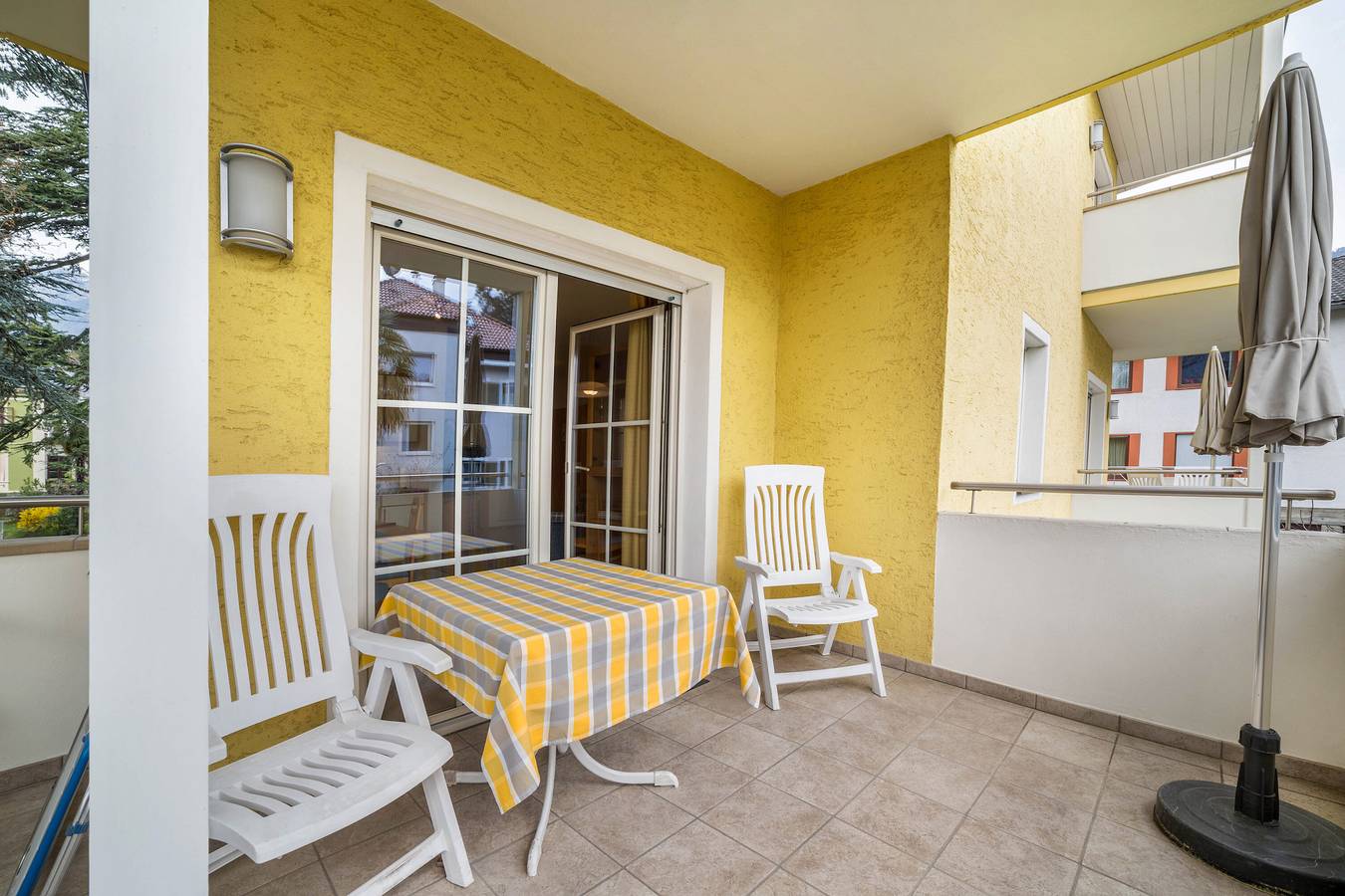 Ganze Wohnung, Ferienwohnung 'Villa Majense Sissi' mit Bergblick, privater Terrasse und Wlan in Meran, Sarntaler Alpen
