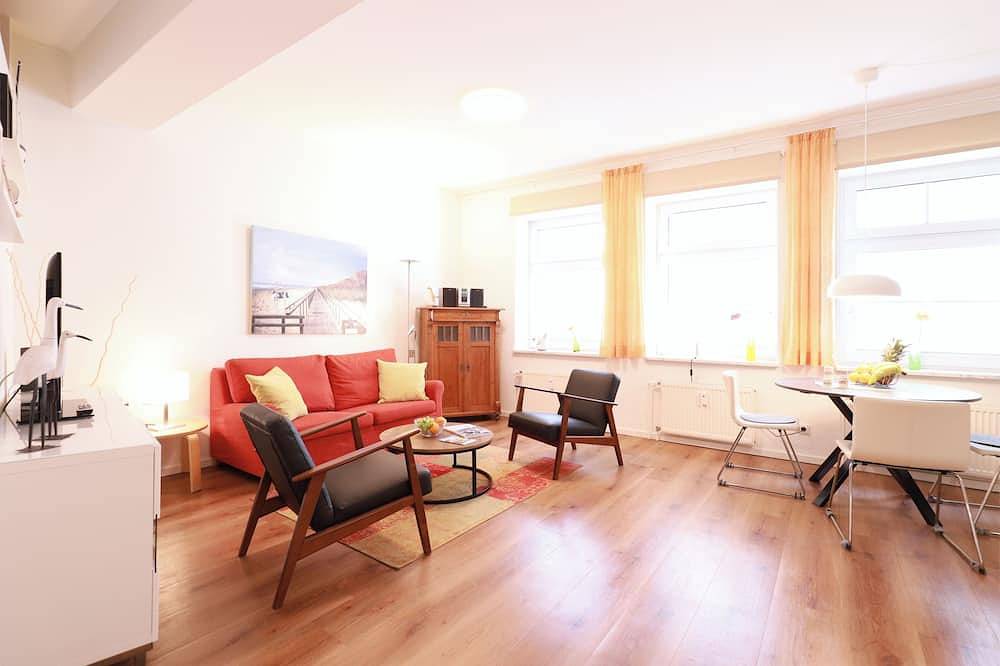 Entire apartment, Residence at the Kurpark! 45 m², quiet, central, close to the beach-Wlan in Warnemünde Strand, Warnemünde