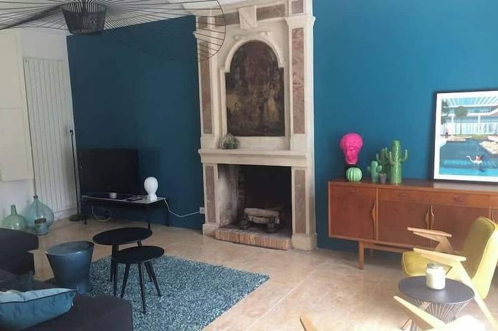 Location de vacances pour 12 personnes, avec Terrasse et Jardin à Mosnes