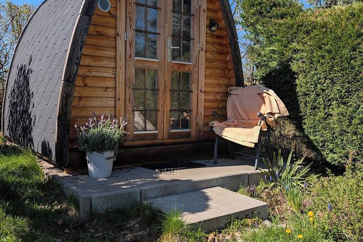 Blockhütte für 4 Personen, mit Terrasse und Garten