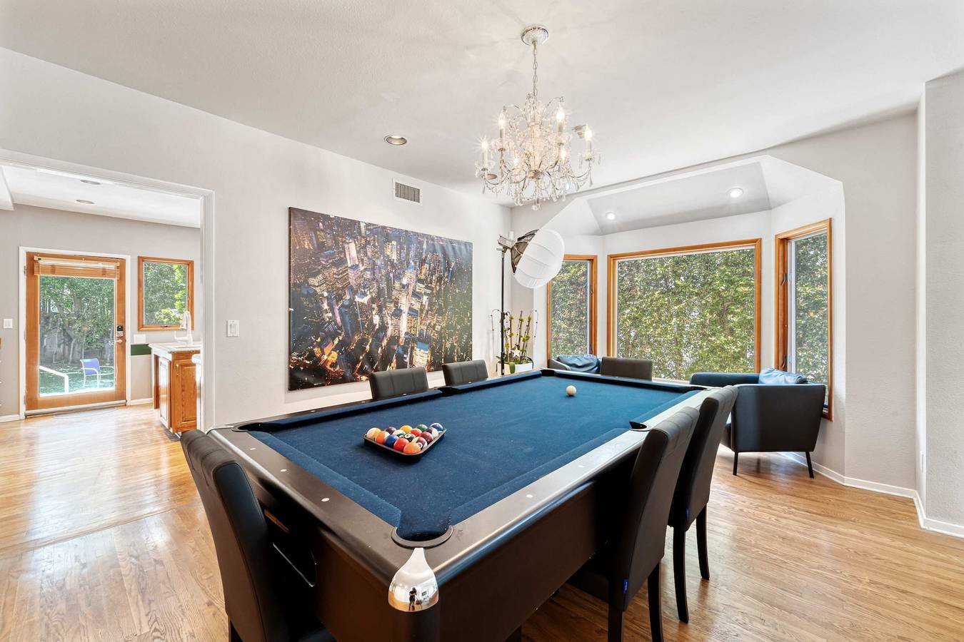 New -  1 Location-Family-5Br-Yard-Gym-Parking  in Los Angeles, Los Angeles County