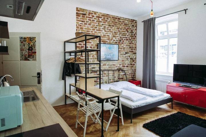 Apartamento para 2 personas, con jardín, Se admiten mascotas en Bratislava