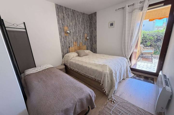 Ganze Wohnung, Renoviertes Studio in Residenz mit Swimmingpool für 4 Personen in Sanary-sur-Mer, Mittelmeerküste (Frankreich)