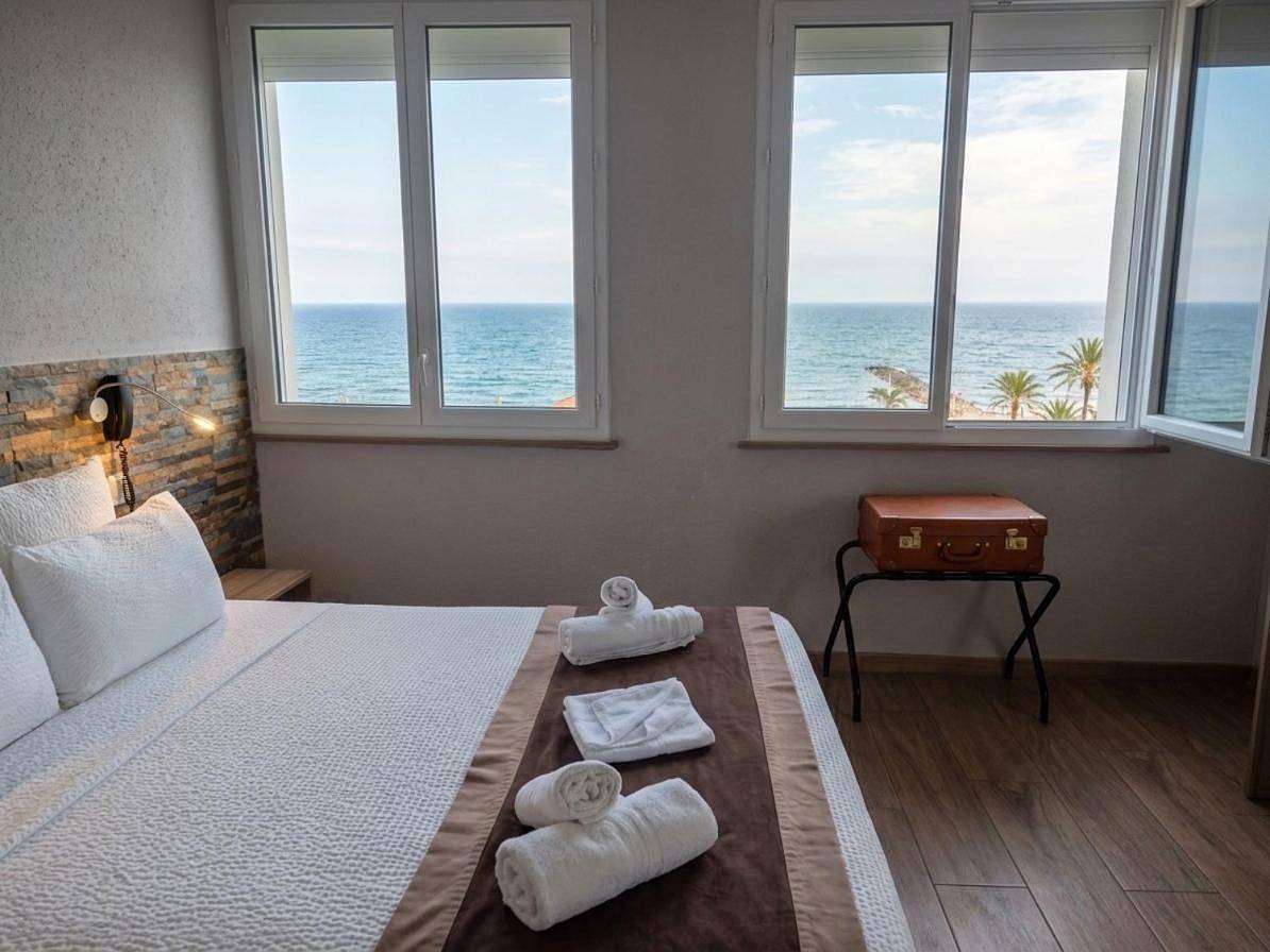 Logis Mar I Sol - Hôtel Restaurant en bord de Mer in Saint-Cyprien-Plage, Saint-Cyprien
