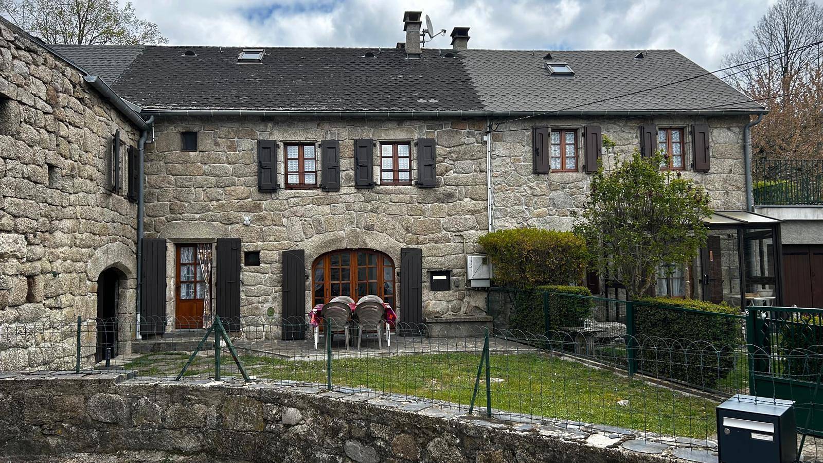 La location du Prince 4/6 personnes à Rûnes in Pont-de-Montvert-Sud-Mont-Lozère, Cevenas