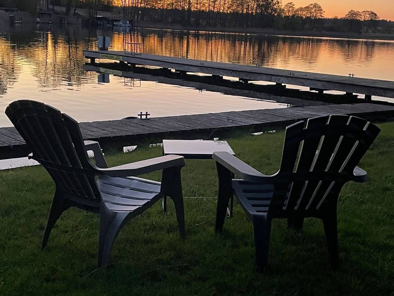 Ganze Ferienwohnung, Ankerplatz direkt am Priepert See - Ferienwohnung Luv in Priepert, Mecklenburg-Strelitz