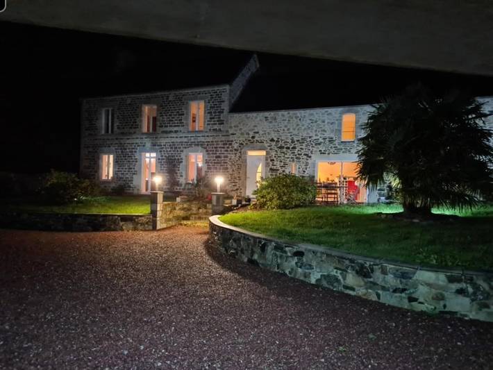 Chambre d’hôte pour 2 personnes, avec vue ainsi que terrasse et jardin