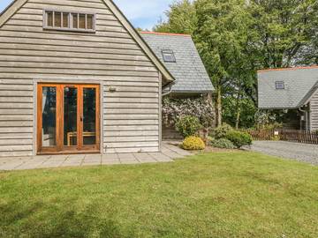 Chalet for 6 People in Cornwall, South West England, Photo 1