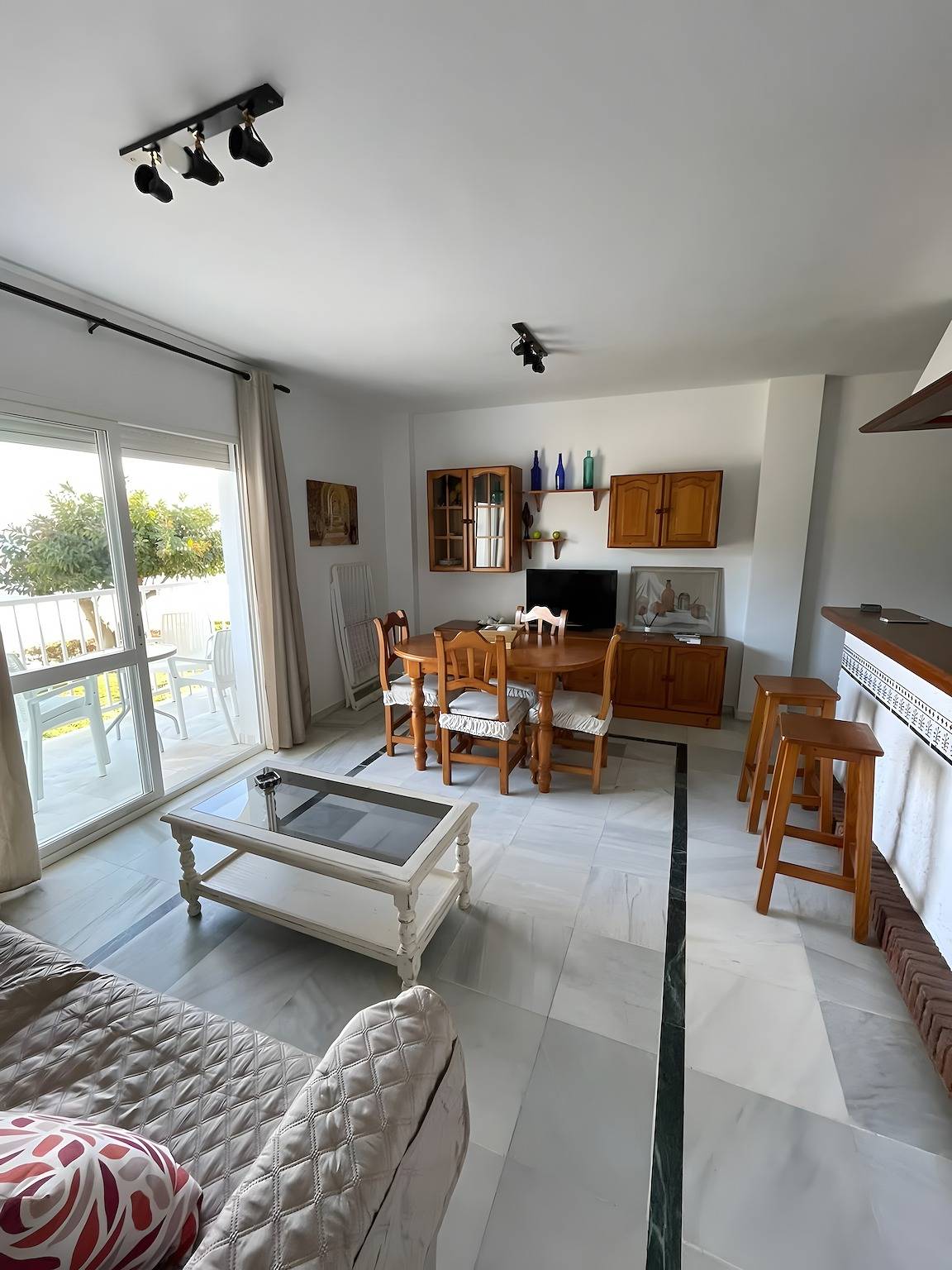 Vakantieappartement 'Maria' met Zeezicht, Wi-Fi en Airconditioning in Torrox Costa, Torrox
