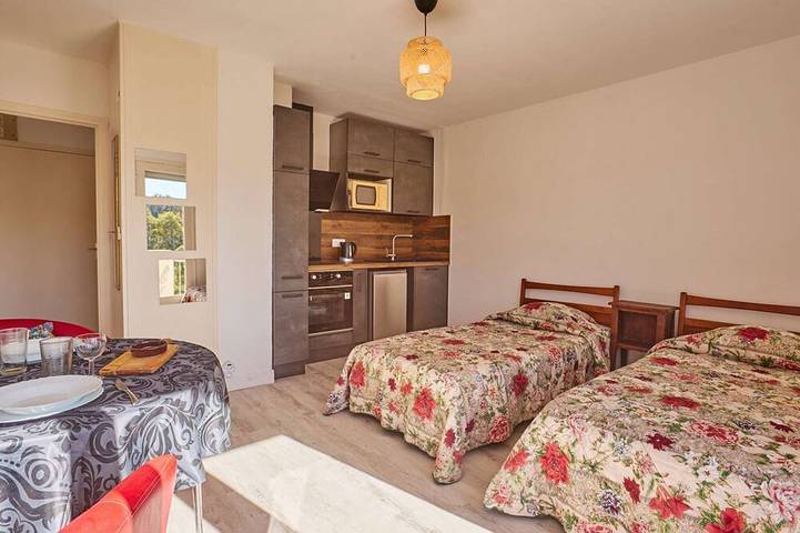 Ganze Wohnung, Klimatisiertes Studio - 2 Pers. nahe Thermen in Cazaubon, Gers