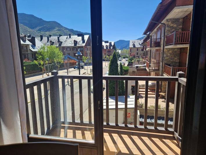 Casa rural para 5 personas, con vistas y terraza en Esterri de Aneu - 3