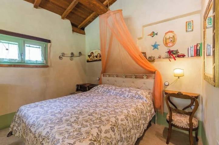 Ferienhaus für 3 Personen, mit Balkon und Garten