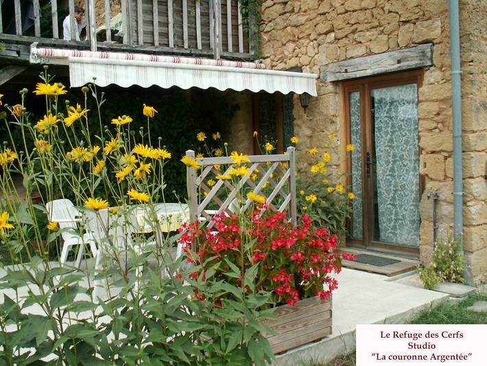 Studio pour 2 personnes, avec jardin ainsi que terrasse et piscine