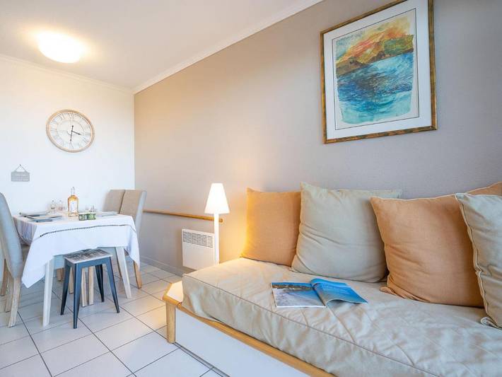 Gîte pour 4 personnes, avec piscine ainsi que terrasse et jardin dans Gare Du Dramont - 2