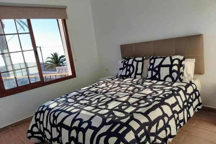 Location de vacances pour 5 personnes, avec jardin et balcon dans Alojera - 4