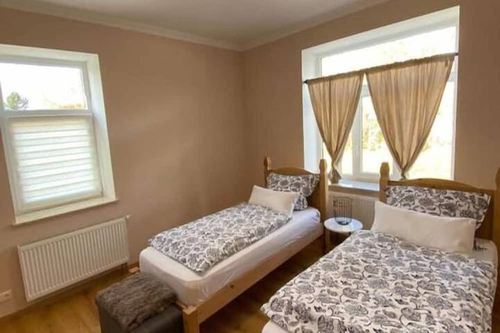 Gîte pour 6 personnes, avec jardin à Borna - 3