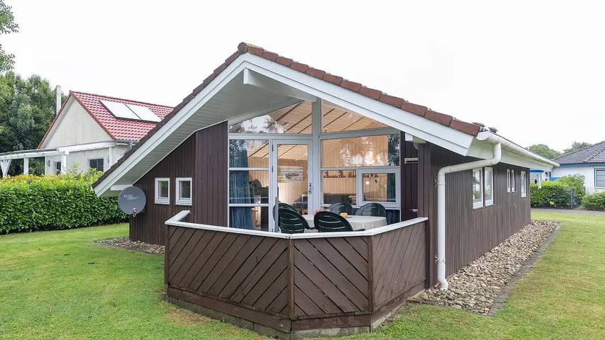 Bungalow für 4 Personen, mit Garten und Terrasse, mit Haustier