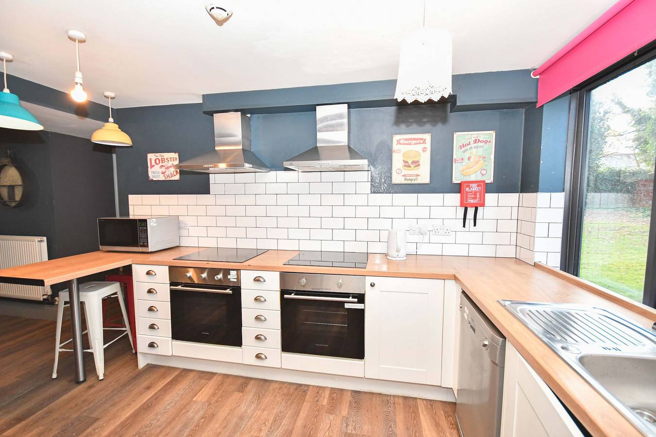 Apartamento entero, 3 Private Rooms in Shared Apartment with Kitchen in Leeds, Yorkshire del Oeste