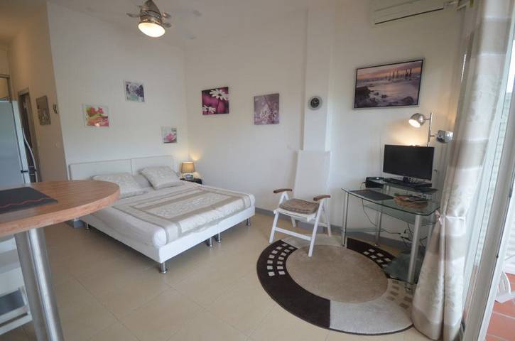 Gîte pour 2 personnes, avec balcon et piscine à Saint-François - 4