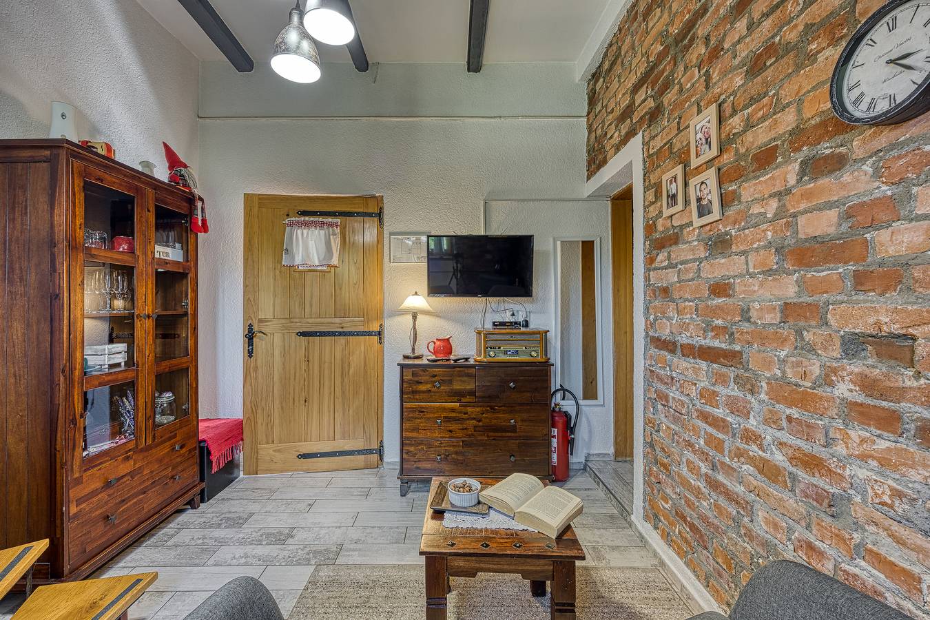 Romantic Haven with Hot Tub in Varazdin