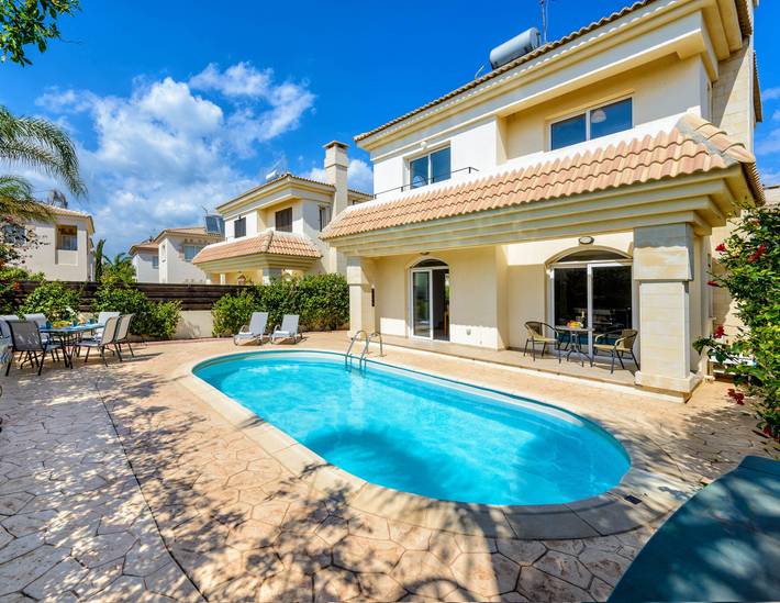 Villa für 4 Personen, mit Garten und Balkon - 1