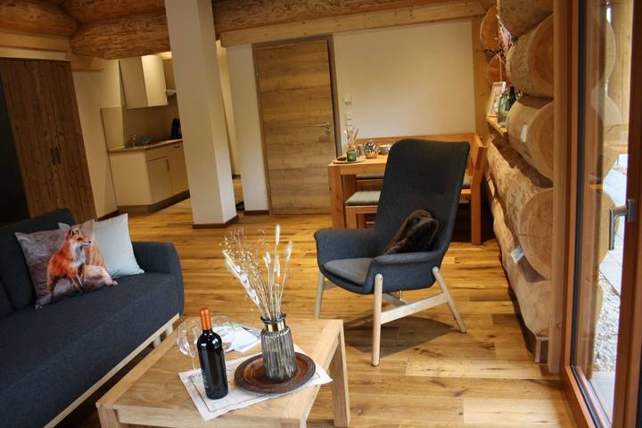 Ferienwohnung für 3 Personen, mit Ausblick und Balkon sowie Garten - 1
