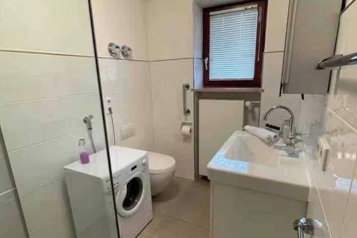 Ganze Wohnung, Apartment Weßling in Weßling, Landkreis Starnberg