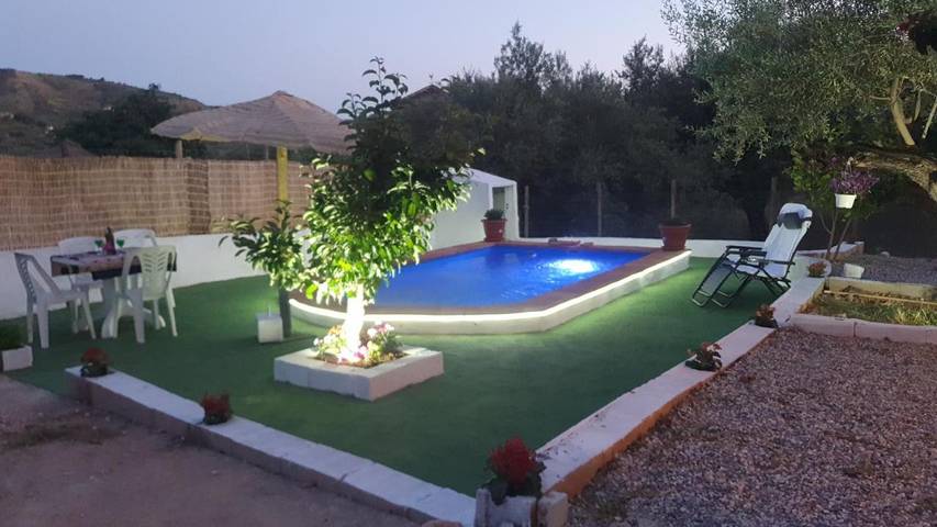 Ferienhaus für 4 Personen, mit Balkon und Terrasse sowie Garten und Pool