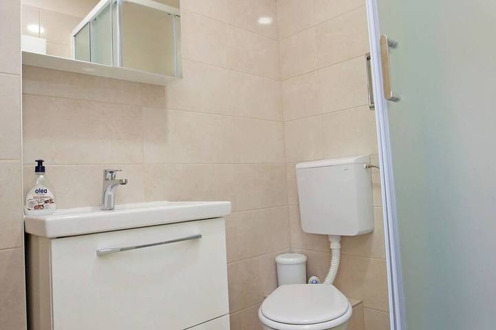 2-bedroom luxury villa surrounded by mountain views just minutes from the beach in Šibenik-Knin