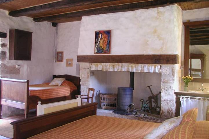 Gîte pour 5 personnes, avec jardin et piscine à Castels - 2