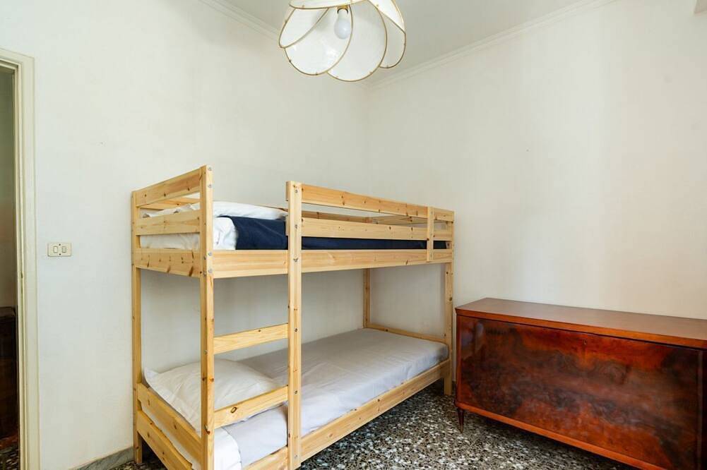 Ganze Wohnung, Guesthost - Roomy Apartment in Bisceglie in Bisceglie, Via Francigena