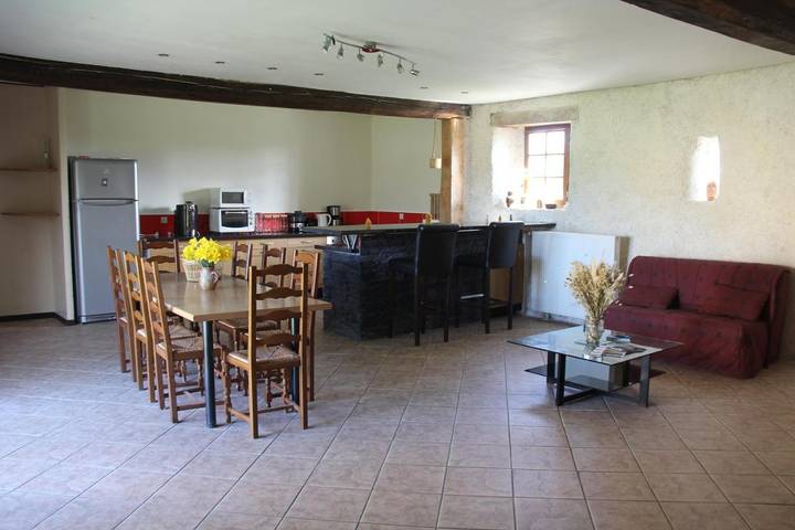 Location de vacances pour 8 personnes, avec vue et jardin à Monts - 2