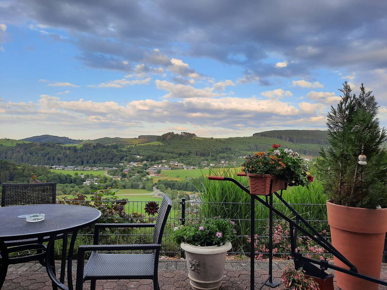 Pension Café Fernblick - Einzelzimmer in Willingen, die Mittelgebirge